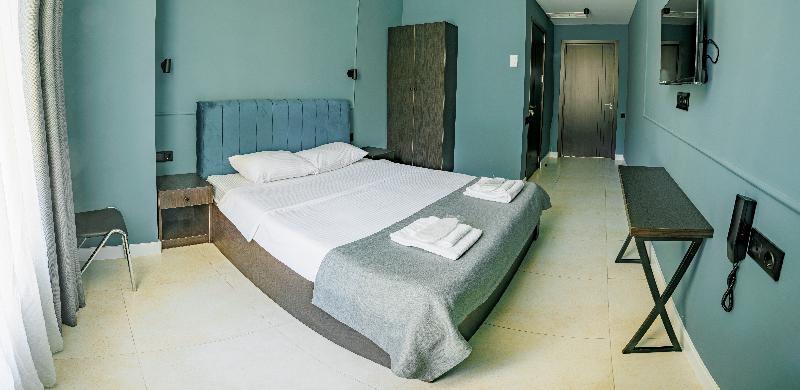 Route Hotel image