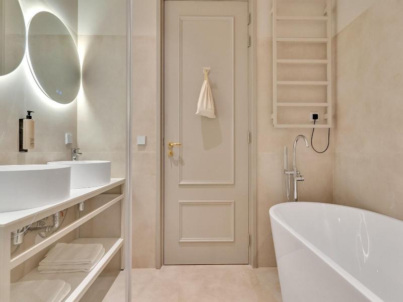 Hotel Kobalt image