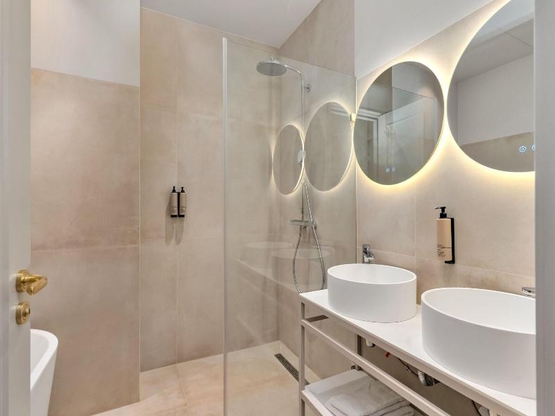 Hotel Kobalt image