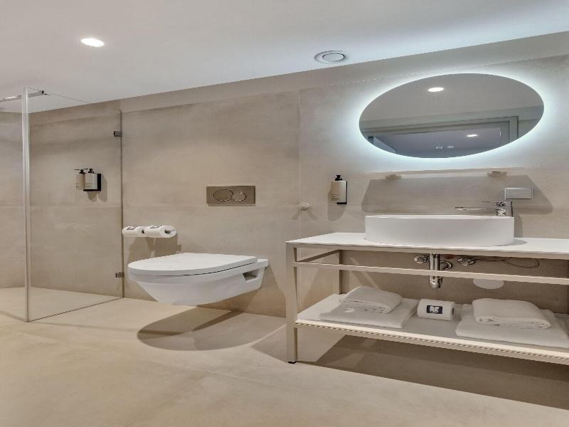Hotel Kobalt image