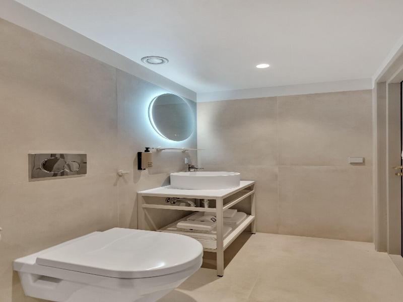 Hotel Kobalt image