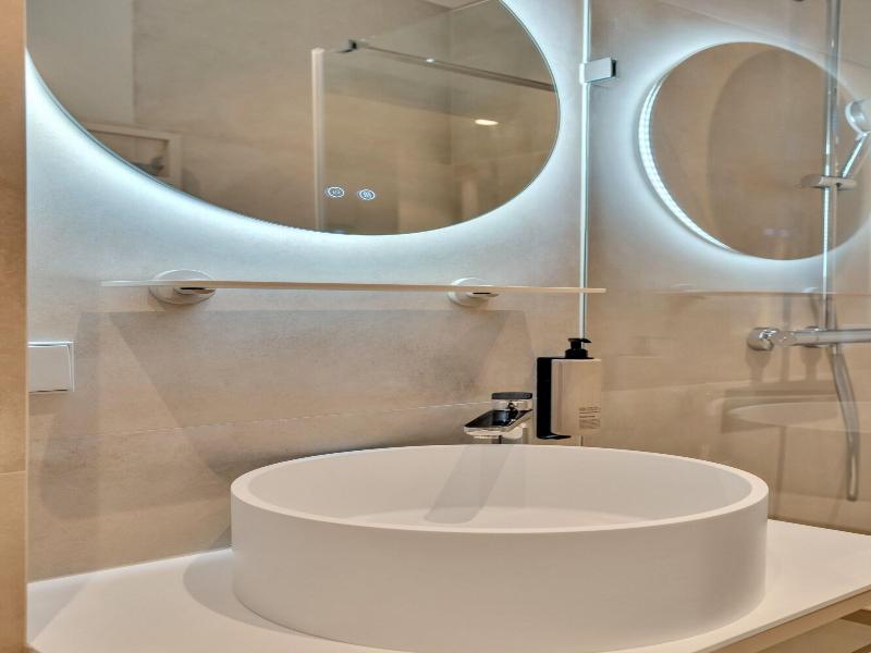 Hotel Kobalt image