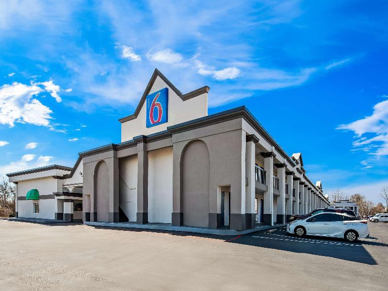 Motel 6 Lester, Pa - Philadelphia Airport image