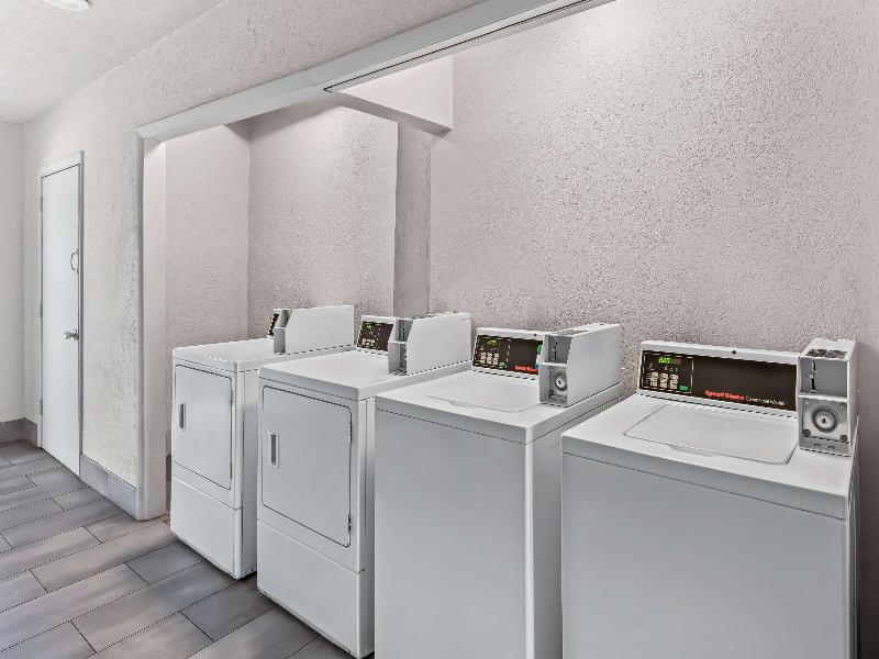 Motel 6 Lester, Pa - Philadelphia Airport image