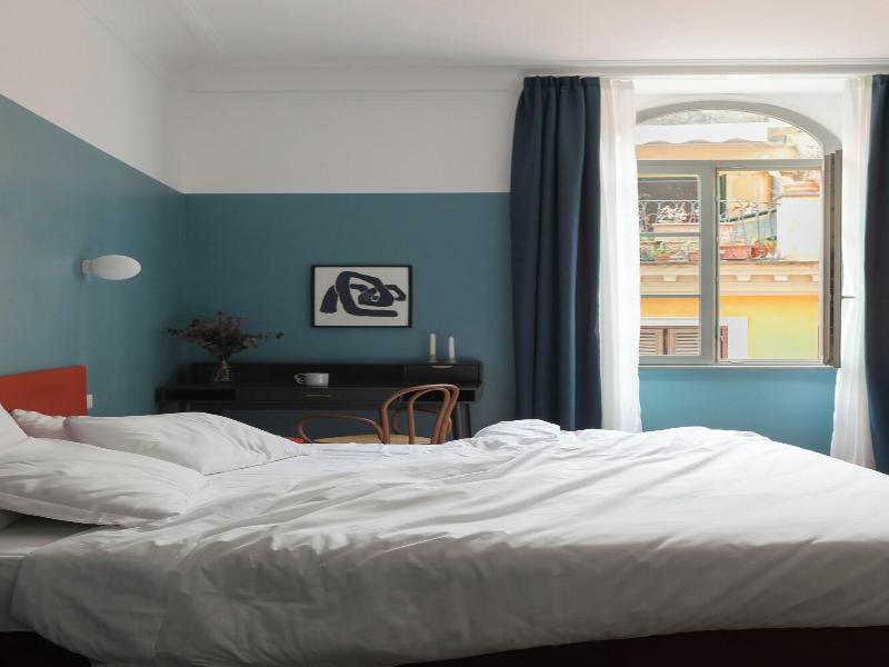 Passepartout image