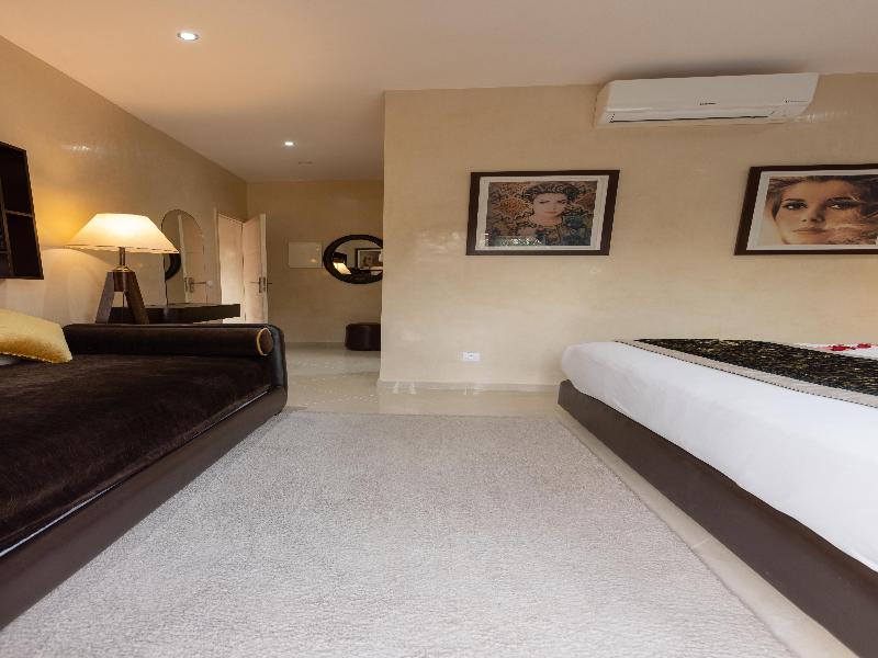 Eden Lodges & SPA image