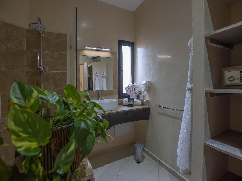 Eden Lodges & SPA image
