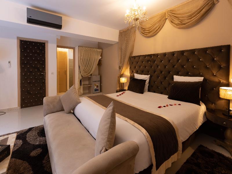 Eden Lodges & SPA image
