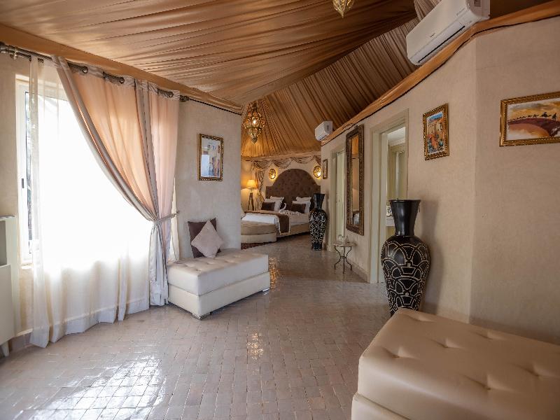 Eden Lodges & SPA image