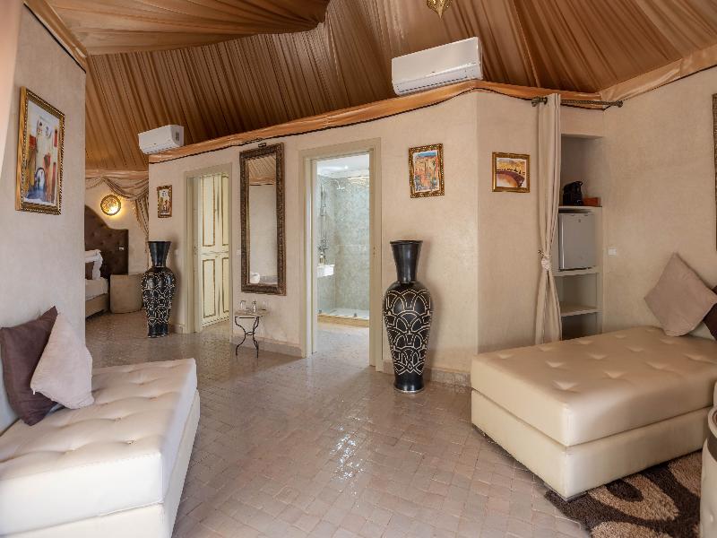 Eden Lodges & SPA image