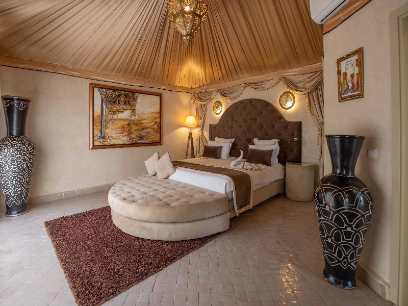 Eden Lodges & SPA image