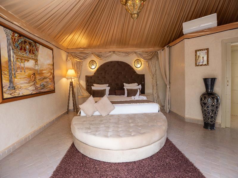 Eden Lodges & SPA image