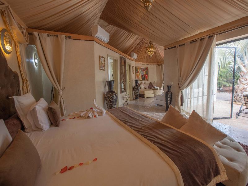 Eden Lodges & SPA image