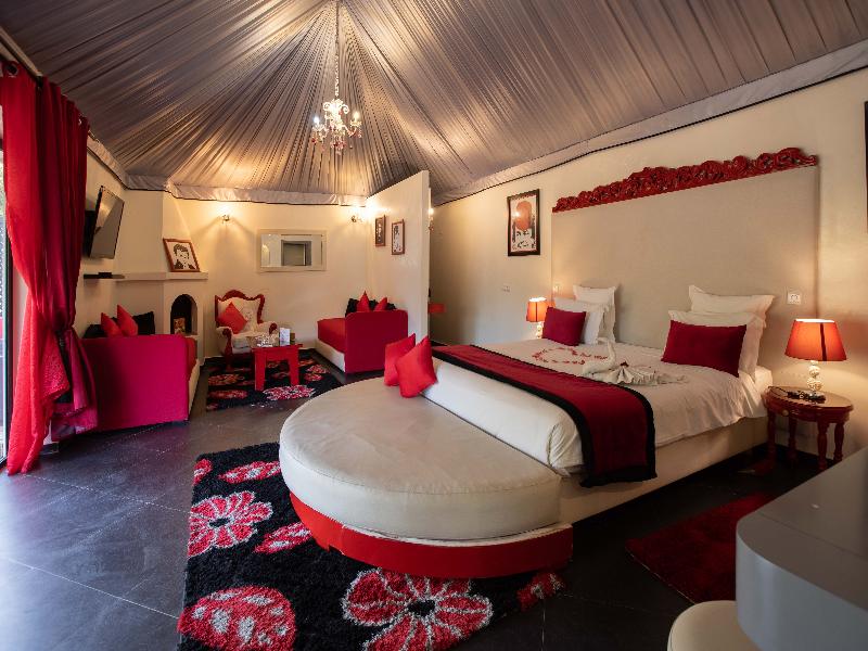 Eden Lodges & SPA image