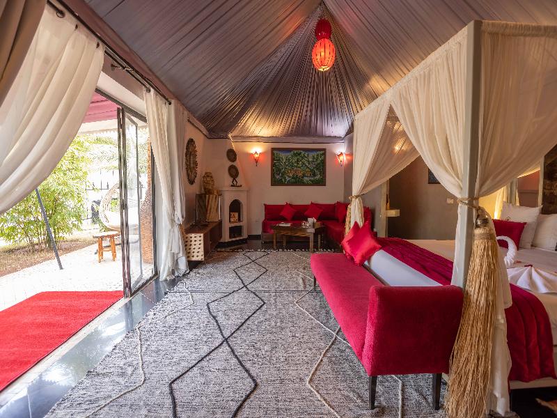 Eden Lodges & SPA image