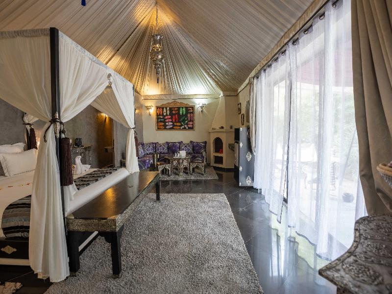 Eden Lodges & SPA image