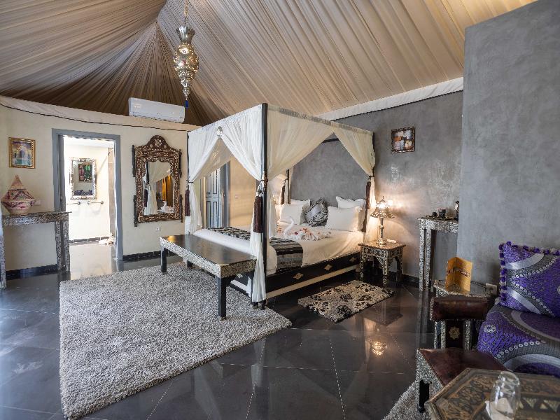 Eden Lodges & SPA image