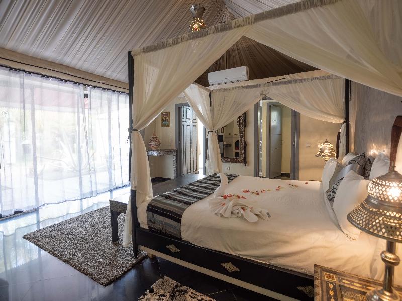 Eden Lodges & SPA image