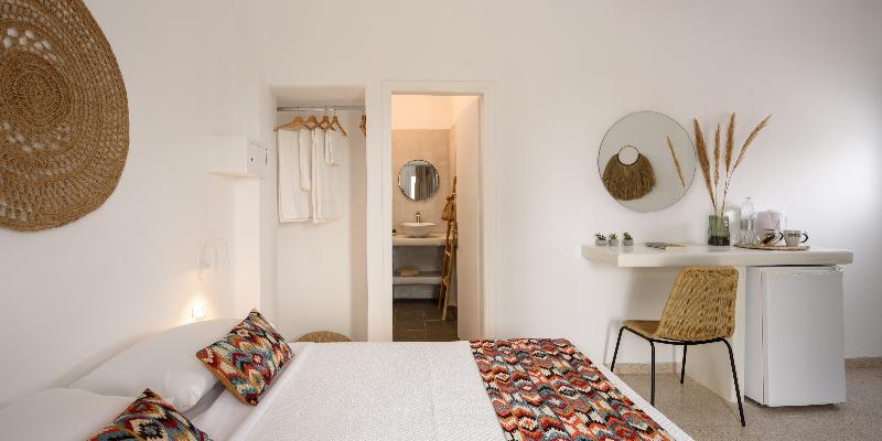 Cal Day Rooms Santorini image