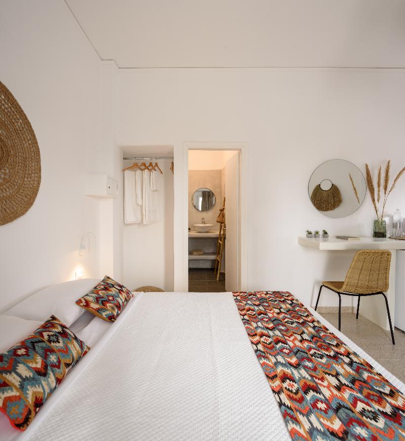 Cal Day Rooms Santorini image