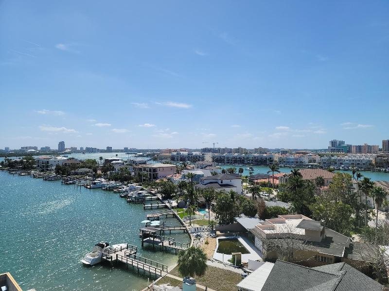 The Chart House Marina Hotel — general view