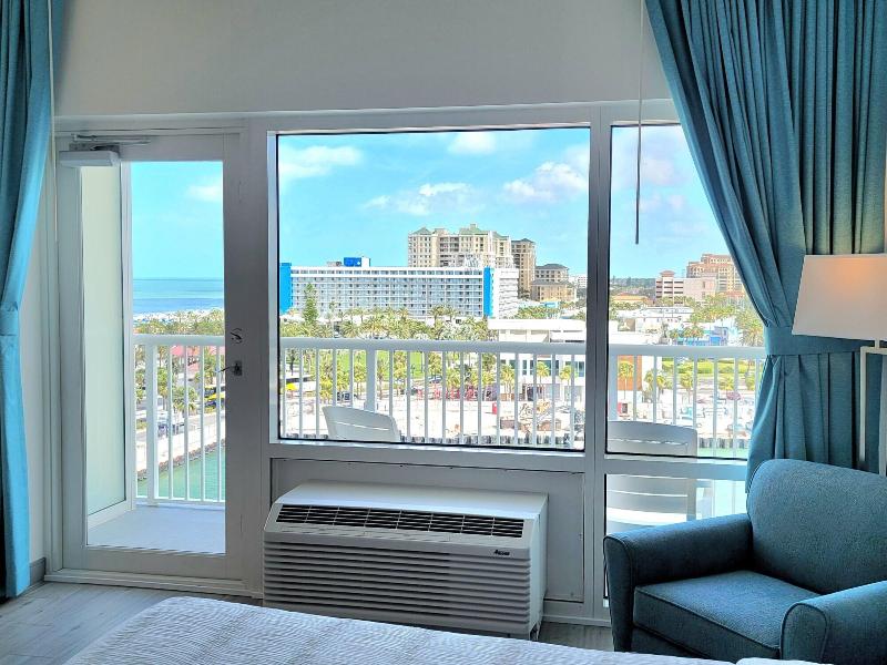 The Chart House Marina Hotel image