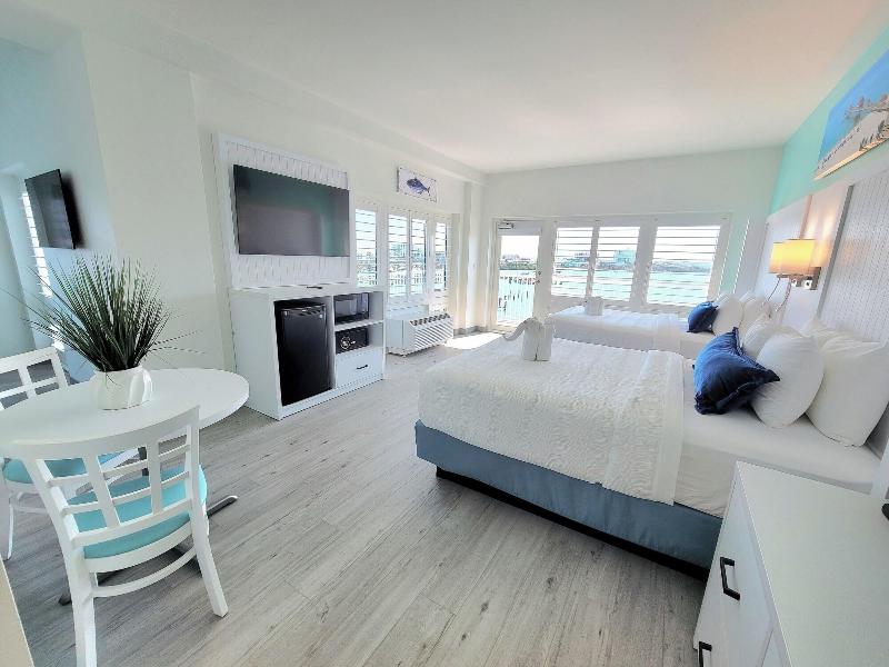 The Chart House Marina Hotel image