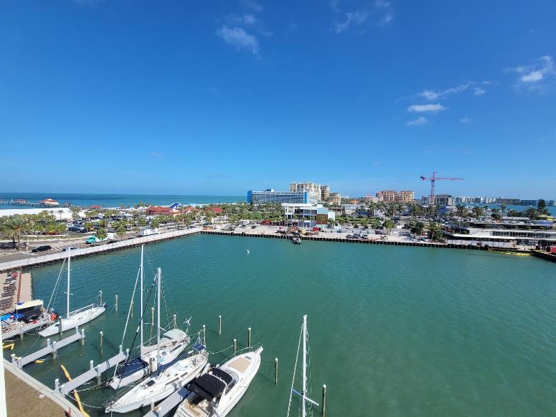 The Chart House Marina Hotel image