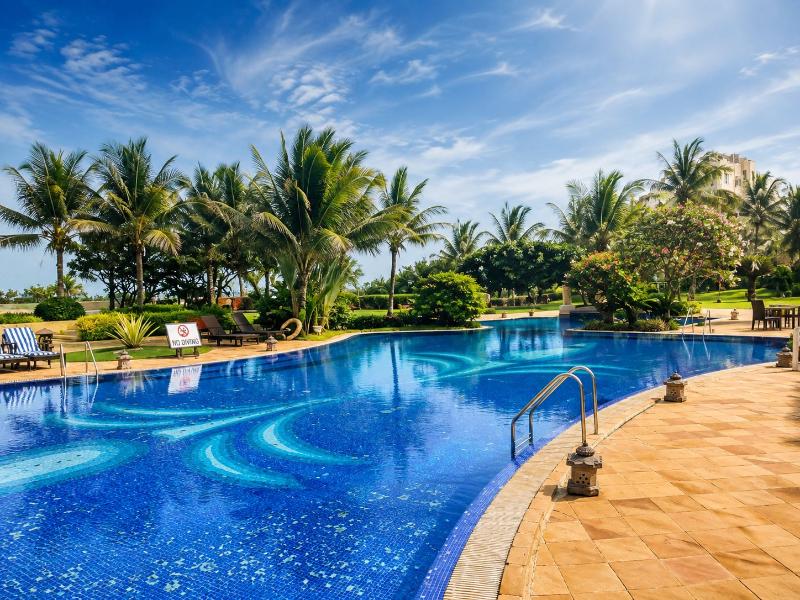 The Hans Coco Palm Beachfront Resort 2
