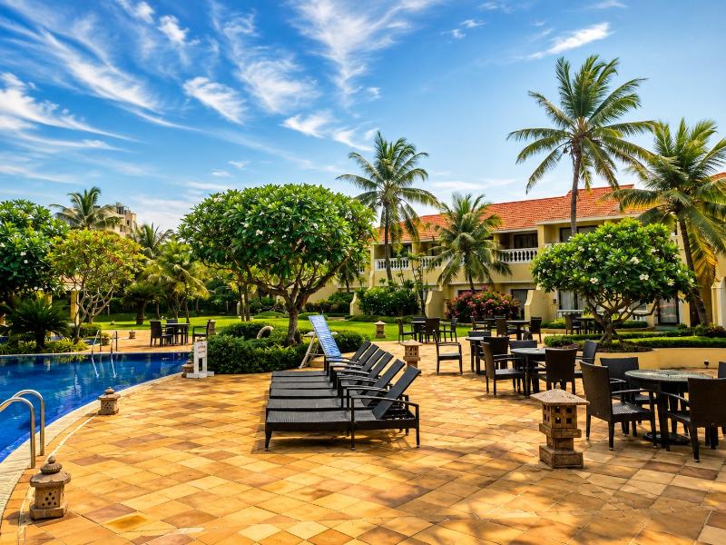 The Hans Coco Palm Beachfront Resort 3