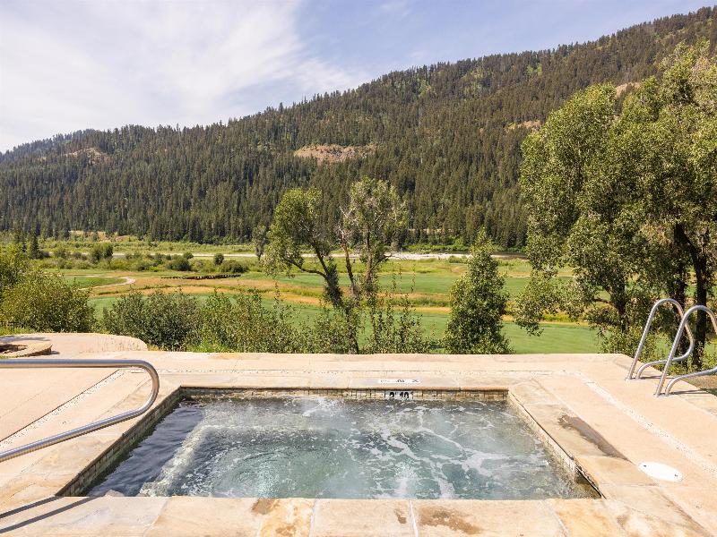 The Sylvan Lodge At Snake River Sporting Club image