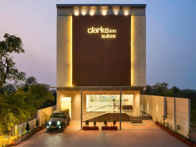 Clarks Inn Suites Agra image