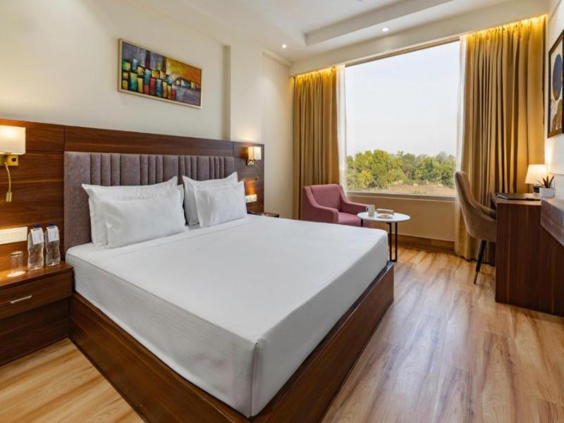 Clarks Inn Suites Agra image