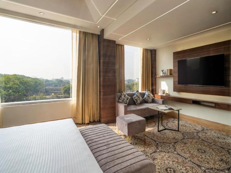 Clarks Inn Suites Agra image