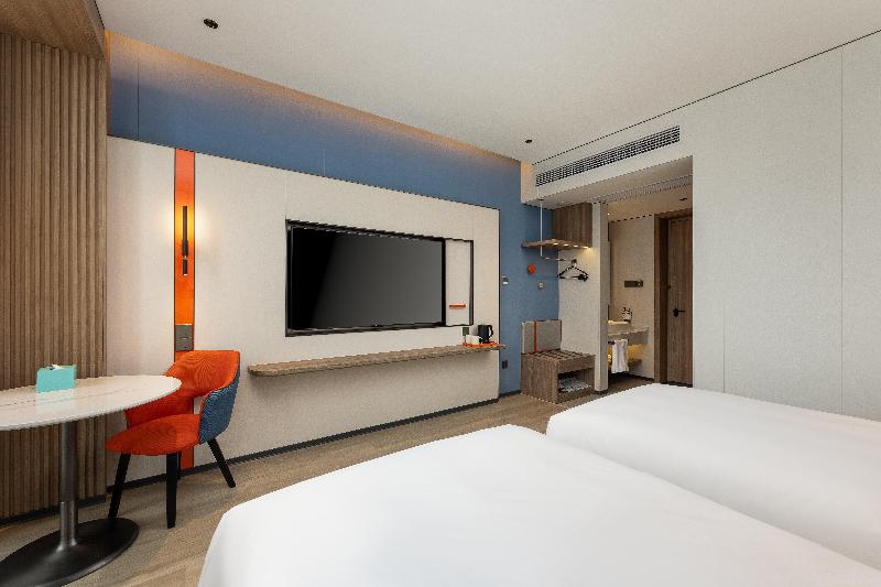 Holiday Inn Express Shangrao Railway Station image