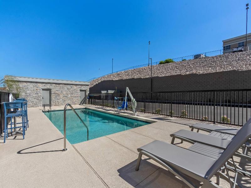 Everhome Suites Yuma East I-8
