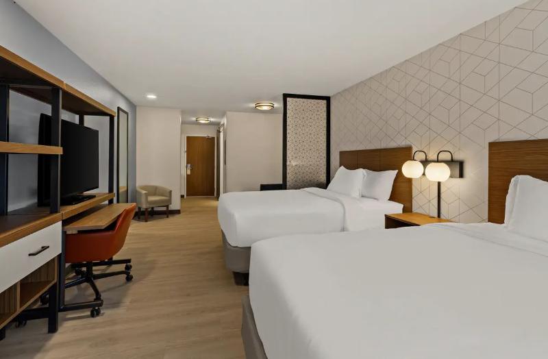 Everhome Suites Yuma East I-8 image