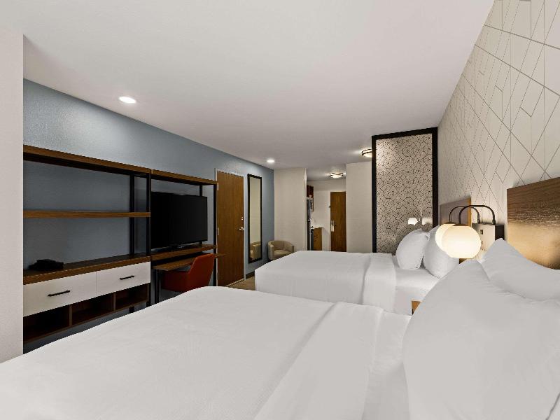Everhome Suites Temecula image
