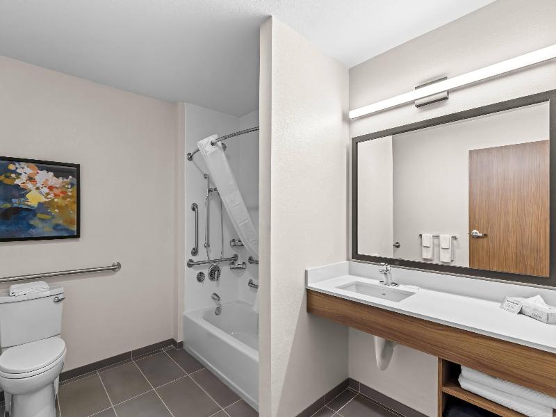 Everhome Suites Temecula image