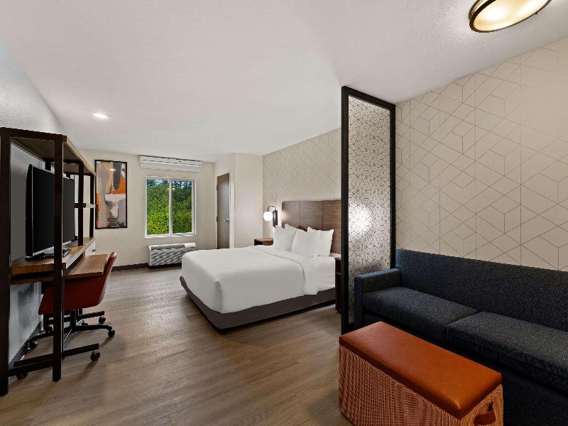 Everhome Suites Temecula image