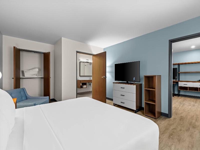 Everhome Suites Temecula image