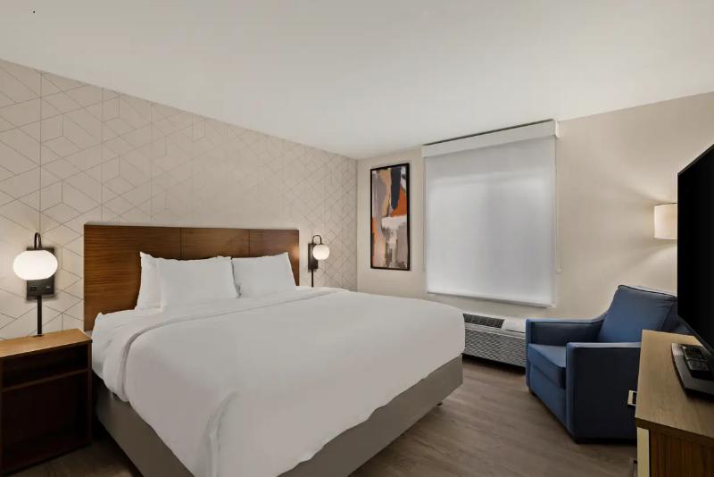 Everhome Suites Temecula image