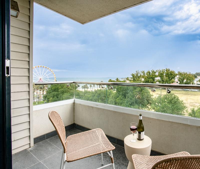 Oaks Vue Suites Geelong image