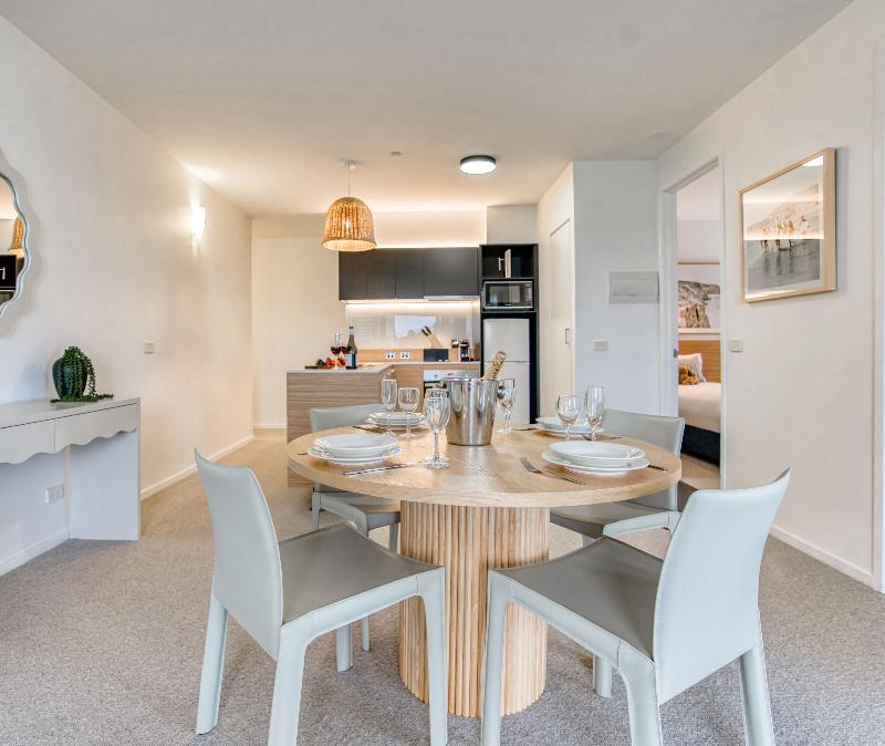 Oaks Vue Suites Geelong image