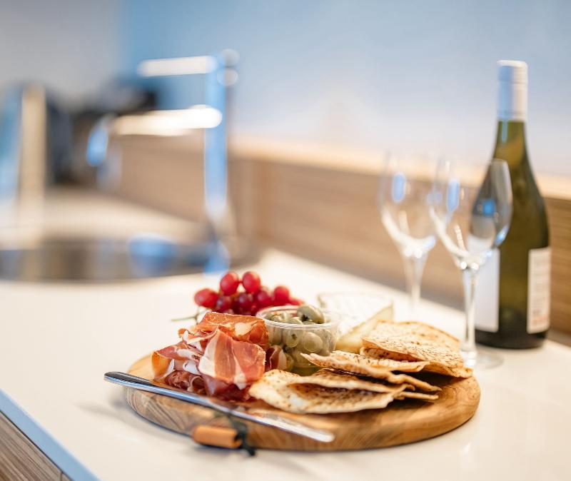 Oaks Vue Suites Geelong image