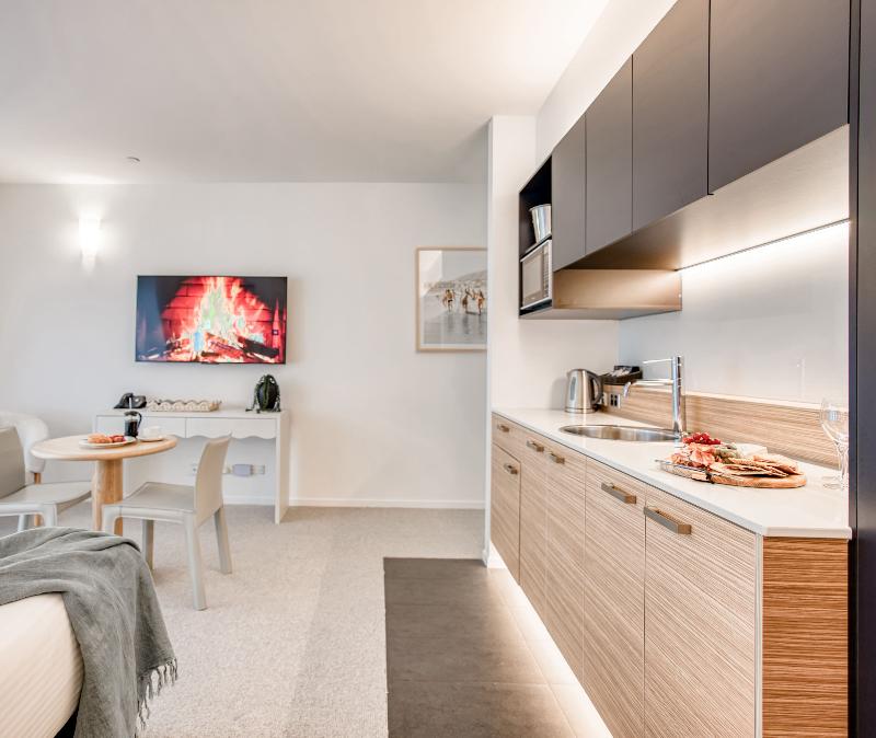 Oaks Vue Suites Geelong image