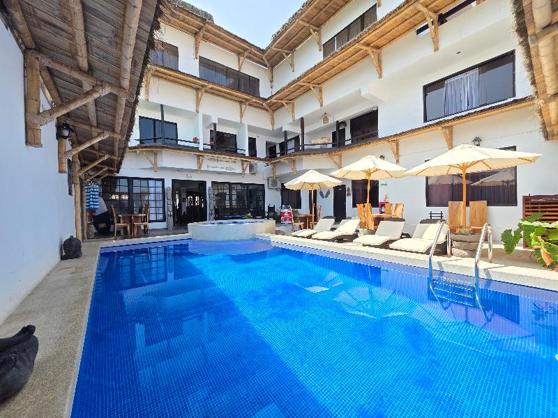 BRISAS DEL MAR HOTEL