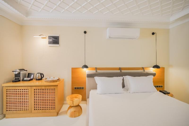 Nuup Hotel image