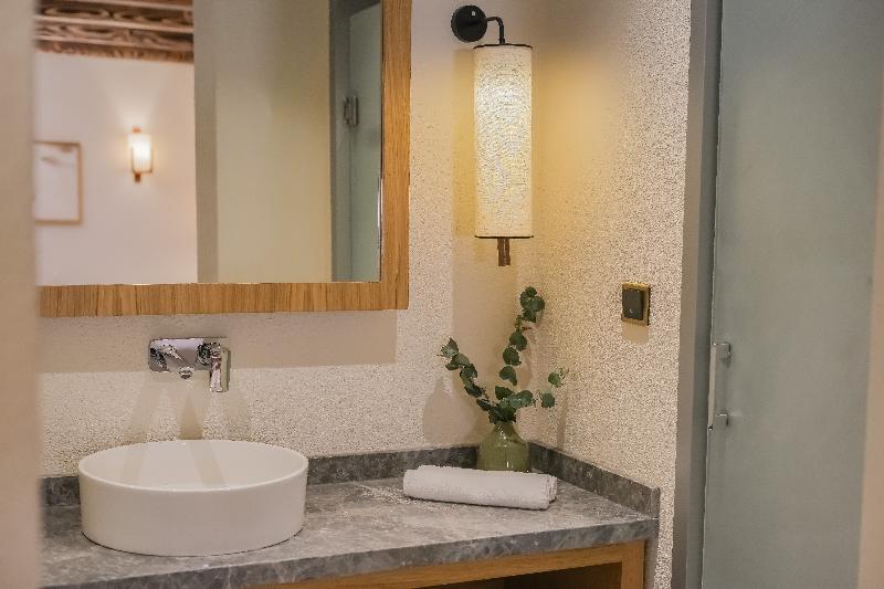 Nuup Hotel image