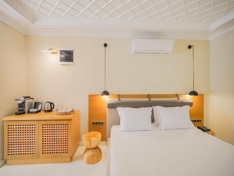 Nuup Hotel image